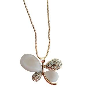 Bijoux by Meera NWT Pearlesque and Rhinestone Butterfly Necklace
